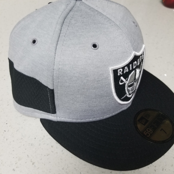 Oakland raiders hat - Picture 2 of 4